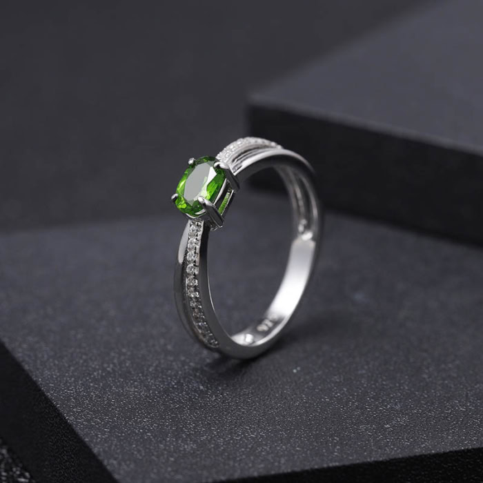 Solitär Ring mit Edelstein