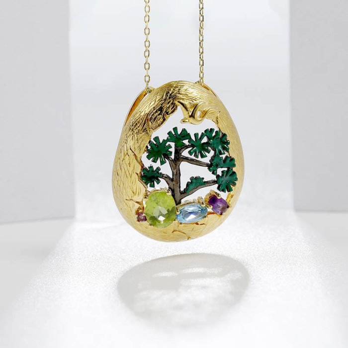 Edelstein Kette mit Ovalem Anhänger