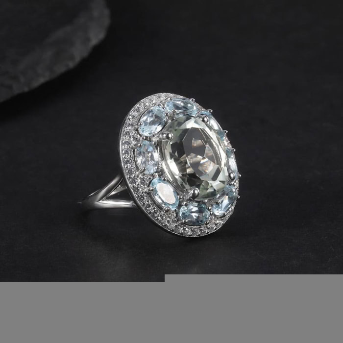 Extravagante Ring mit Grüner Amethyst