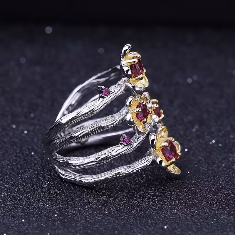Rosengranat Blumen Ring aus Silber