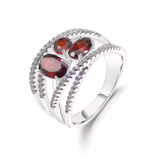 Ring Damen mit 3 Granat