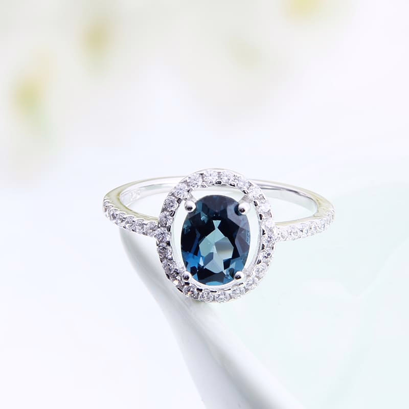 Oval Engagement Ring mit Steine – Bild 4
