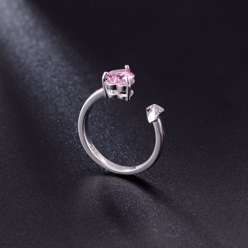 Herzförmiger Edelstein Ring