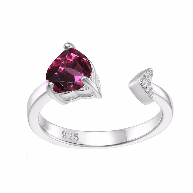 Herzförmiger Edelstein Ring