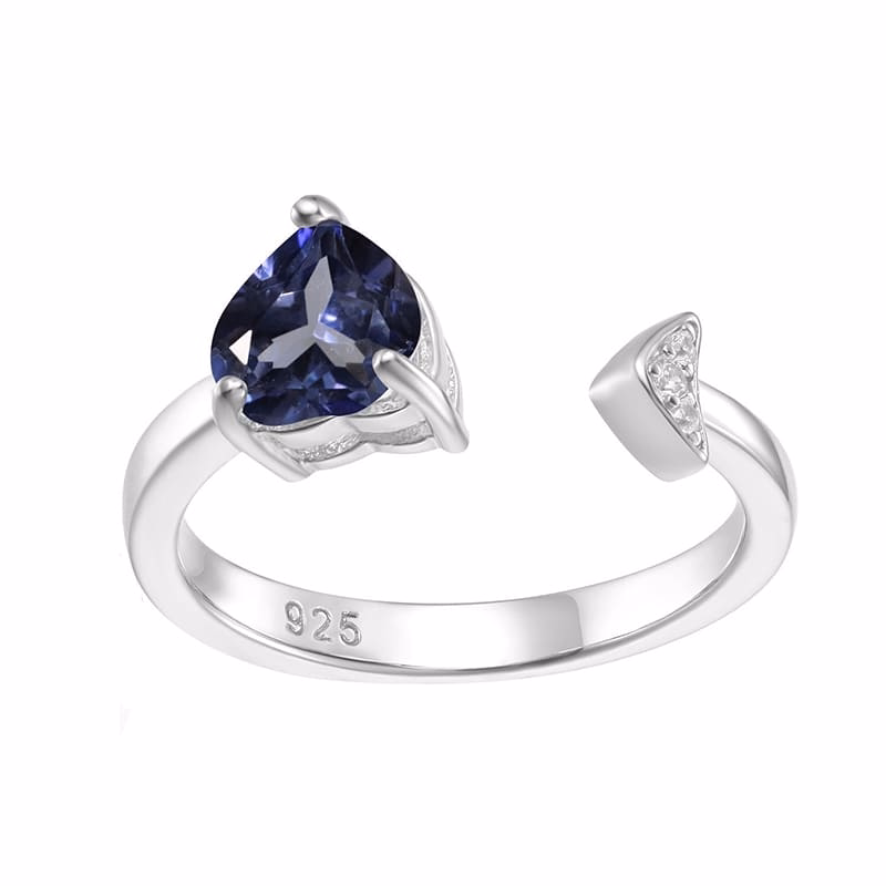 Herzförmiger Edelstein Ring