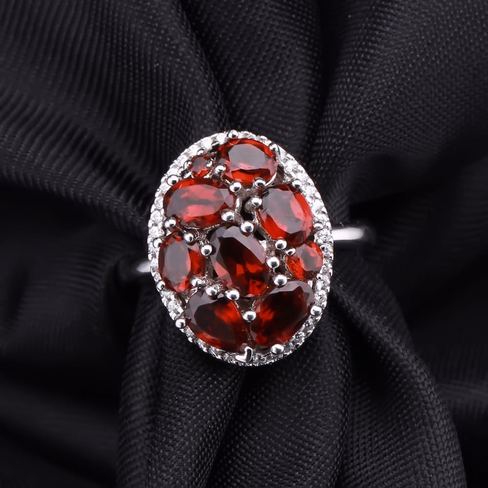 Silber Extravagante Ring mit Granat