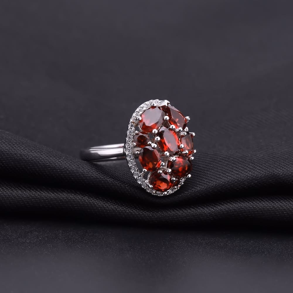 Silber Extravagante Ring mit Granat