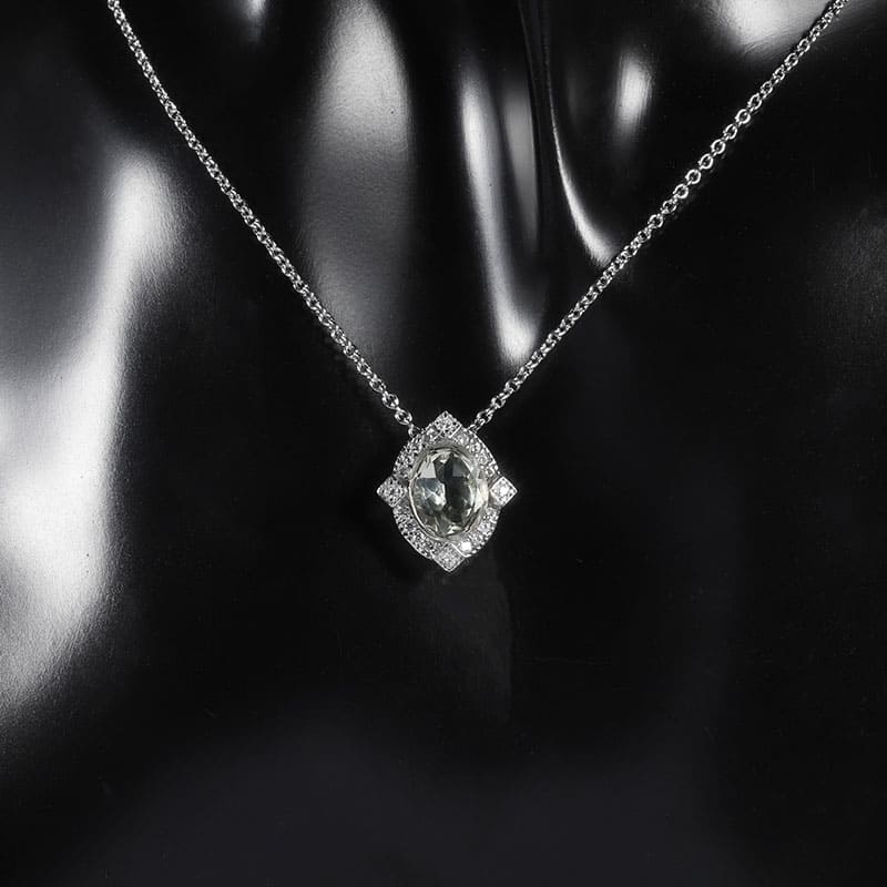 Vintage Anhänger Kette mit Grüner Amethys