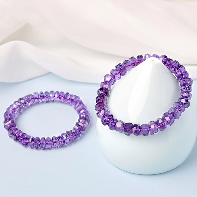 Armband aus unregelmäßig geformtem Amethyst