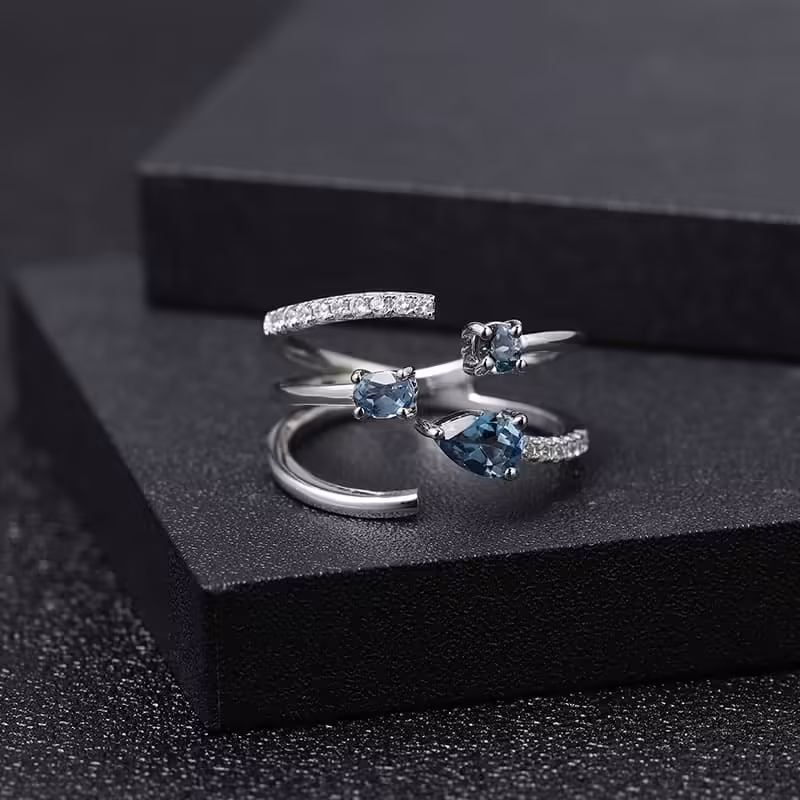 Ring Trinity mit London Blue Topas