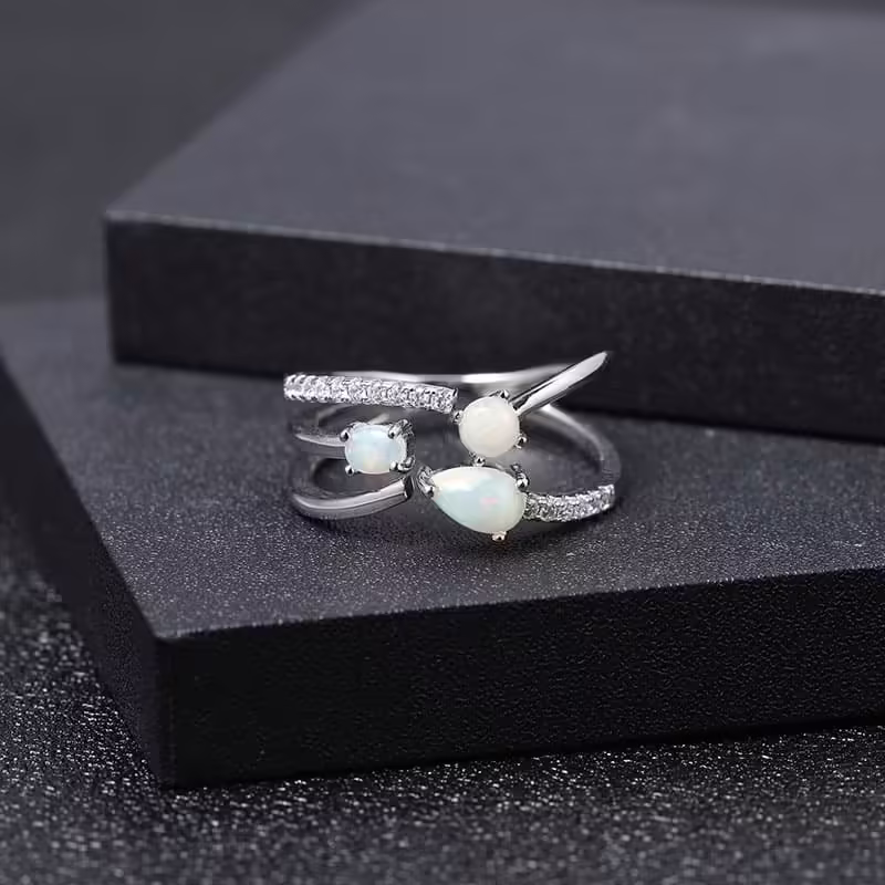 Trinity Ring mit Opal