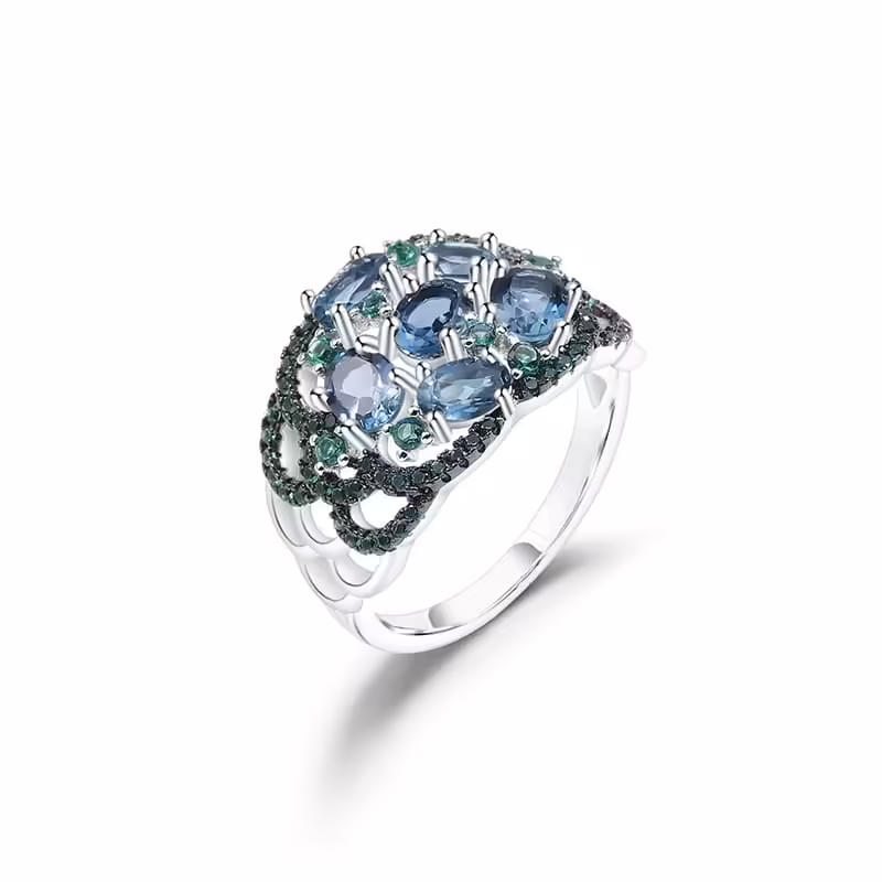 Breiter Ring mit London Blue Topas