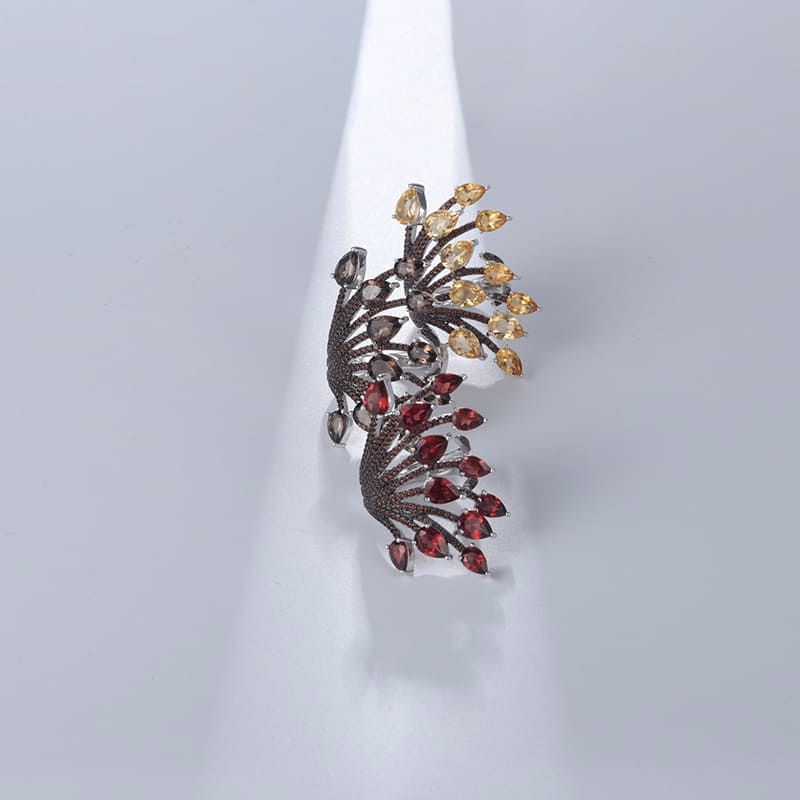 Granat Ring mit gutem Design